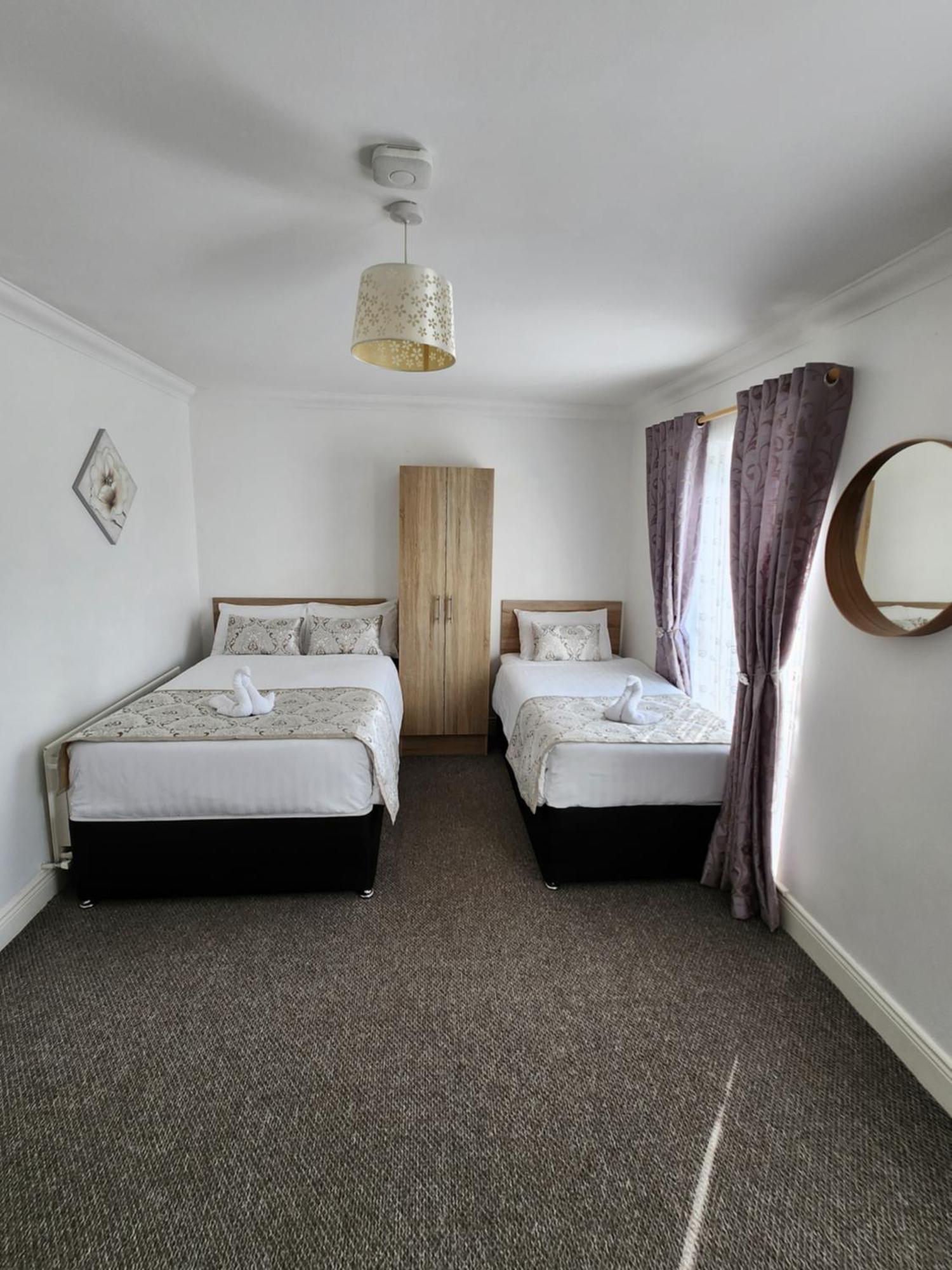 Bright Elegant Room Park View Дублин Экстерьер фото
